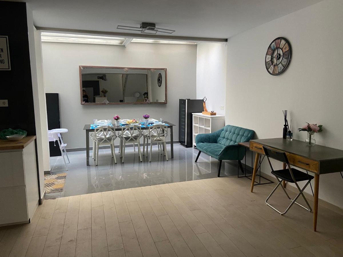 Villa Beautiful Five Bedroom Three Bathroom Entire Malaga